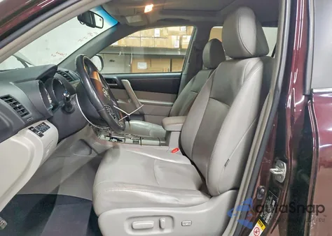 2012 Toyota Highlander Base z USA, uszkodzony, nr VIN 5TDZK3EH2CS061580